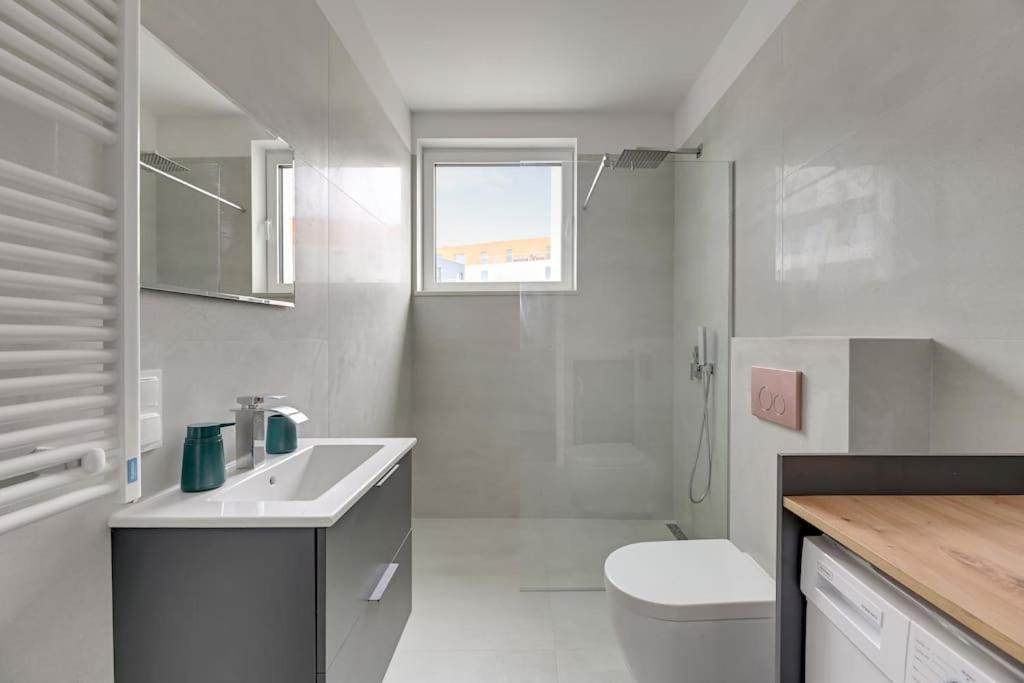 Studio Sw Piotra W Gdyni By Grand Apartments 格丁尼亚 外观 照片